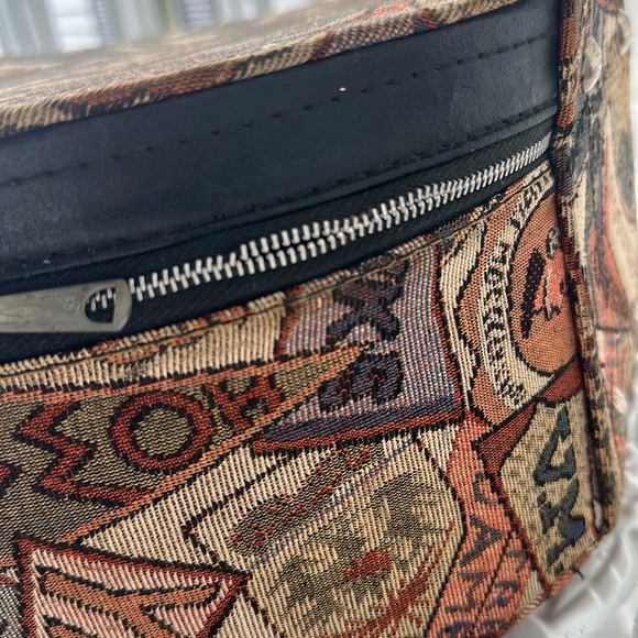 Vintage hat box/zippered case with collegiate theme…Harvard, Rice, Ohio etc. - Picture 6 of 10